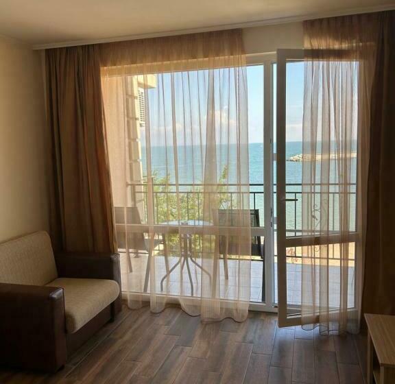 اتاق استاندارد با چشم‌انداز دریا, Villa Maria 2