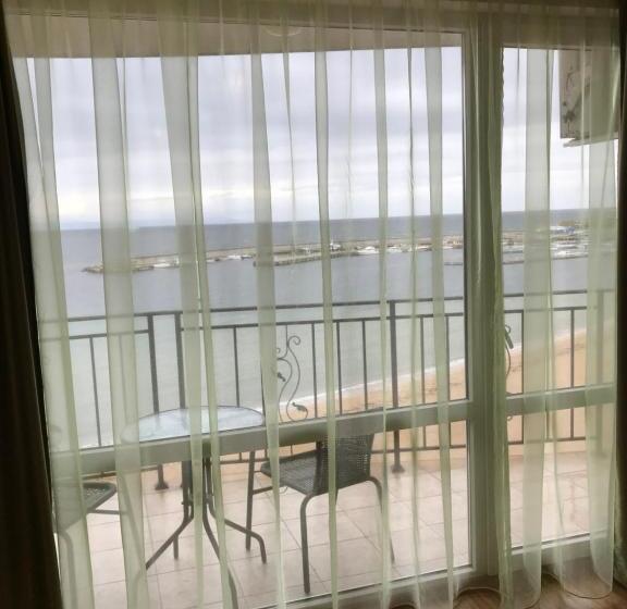 آپارتمان 1 خوابه با چشم‌انداز دریا, Villa Maria 2