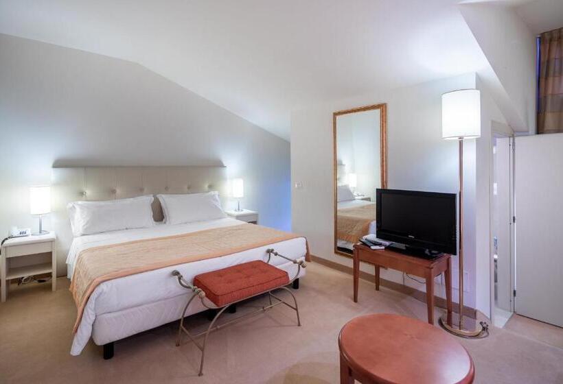 Номер Стандарт Трехместный, Park Hotel Olimpia