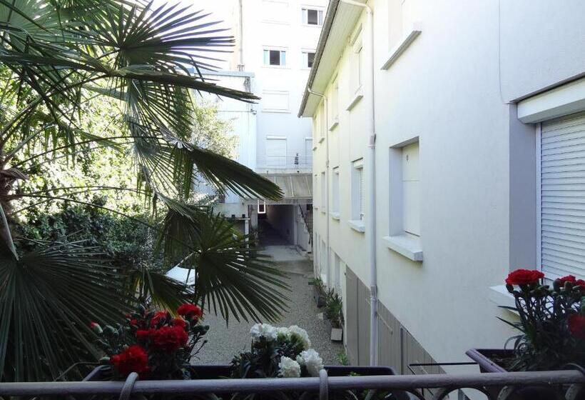 Номер Стандарт, Cit Hotel De La Marne