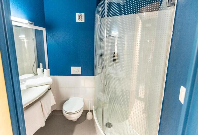Семейный Номер, Ibis Budget Millau Viaduc
