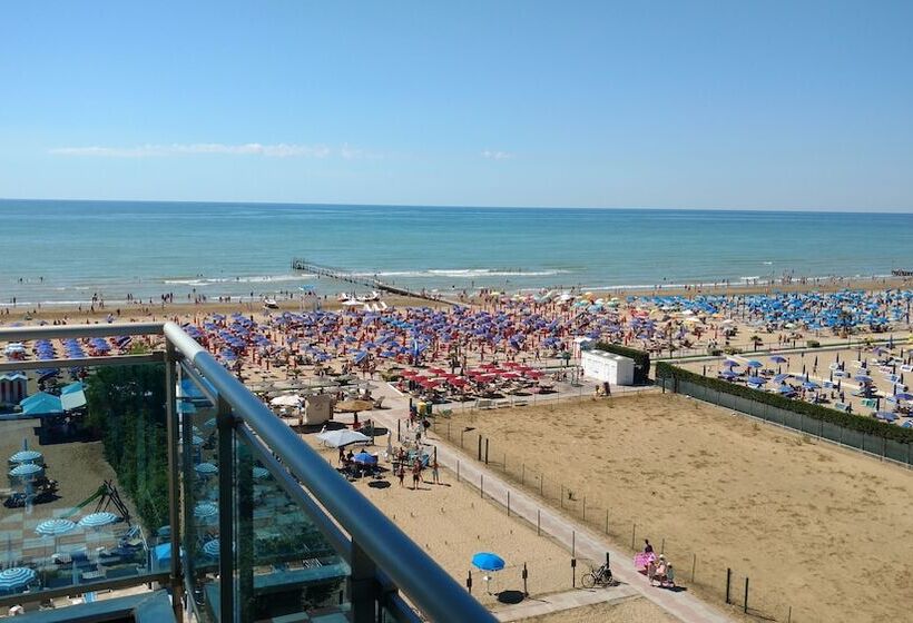 스탠다드 스튜디오, La Brezza Frontemare