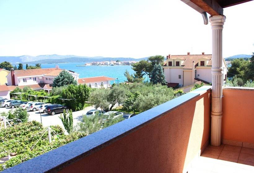 آپارتمان 1 خوابه, Villa Rosa