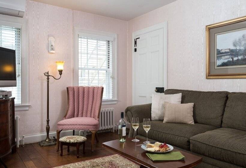 Люкс Кровать Кинг, Devonfield Inn
