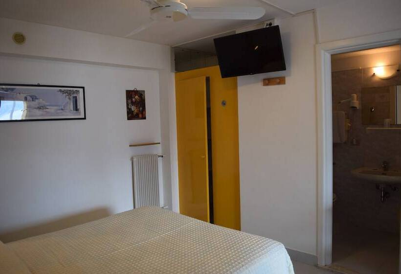 غرفة قياسية بالطابق الأرضى, Casa Popi