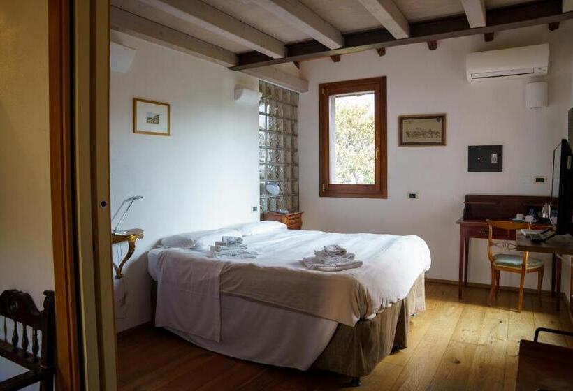 سوییت جونیور, La Lepre Bianca