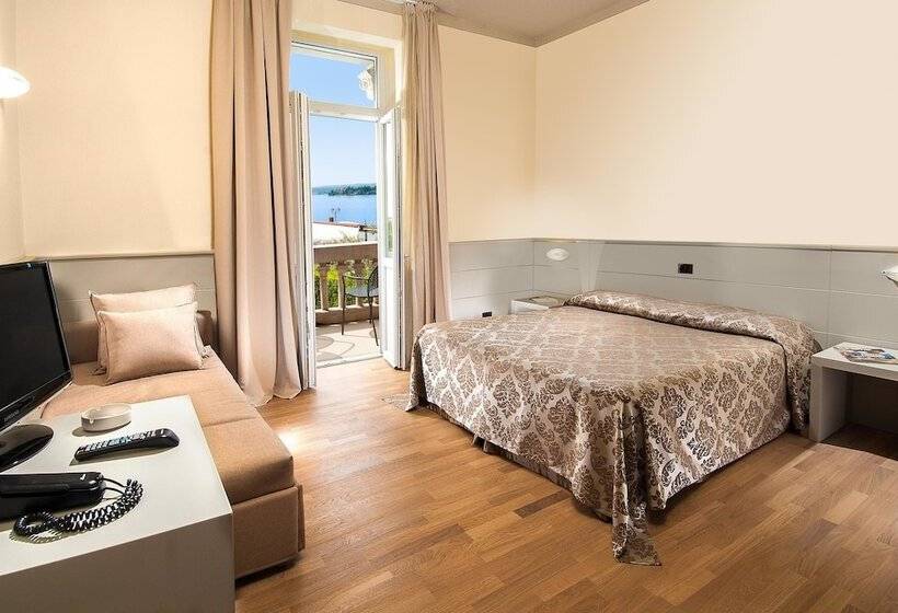 اتاق استاندارد سه نفره, Milano