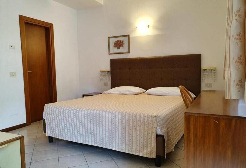 اتاق استاندارد با تراس, Villa Belvedere