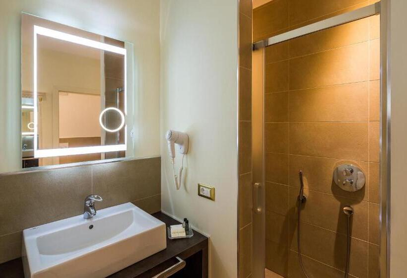 Полулюкс Повышенной Комфортности, Windsor Merano Hotel & Suites