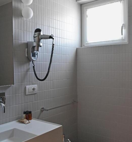 Quarto Triplo Estandar, Marolda