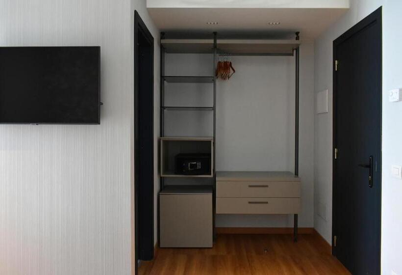 Quarto Quádruplo Estandar, Marolda