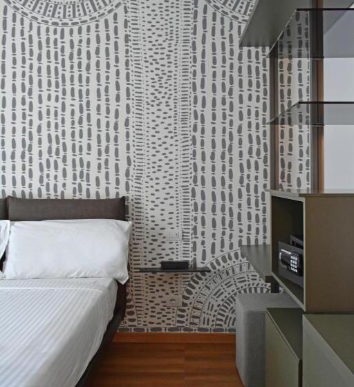 Quarto Estandar Individual, Marolda