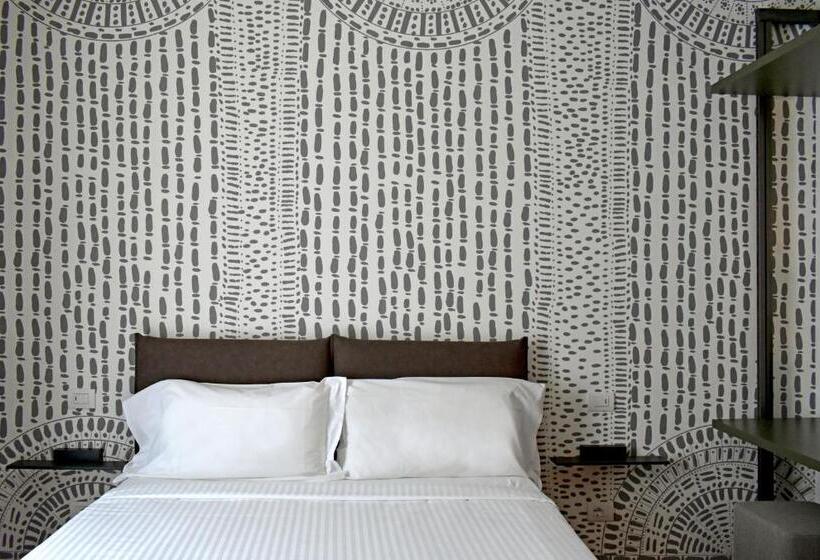 Quarto Estandar, Marolda