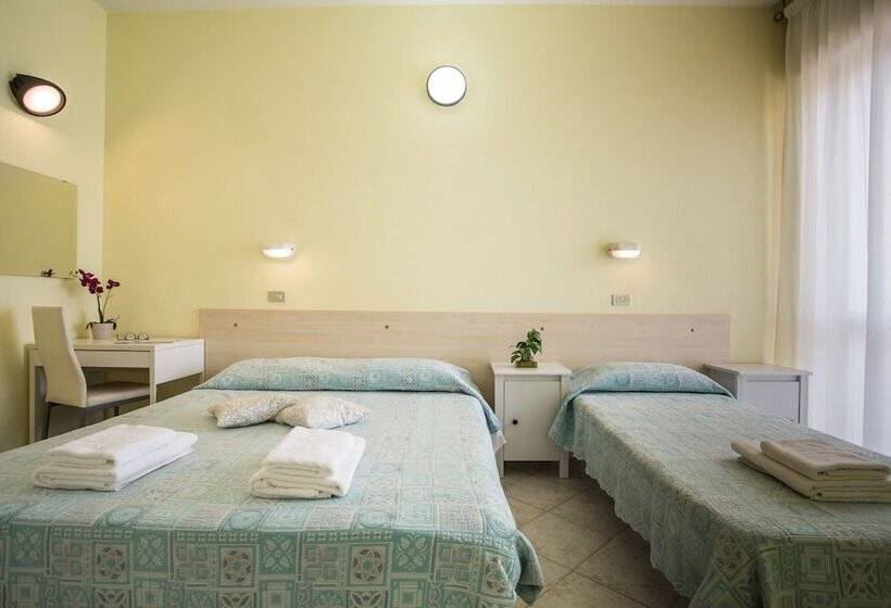 스탠다드 트리플 발코니 룸, Sant'angelo