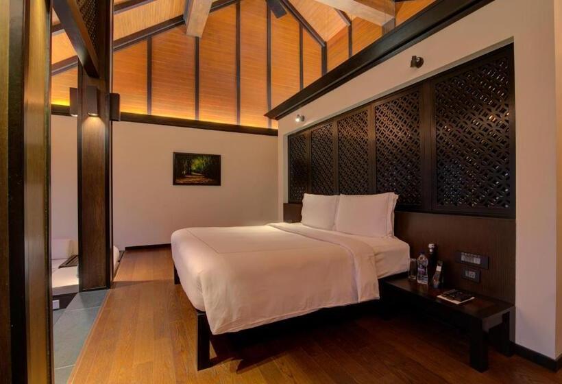 Четырехместный Номер Стандарт, Taj Madikeri Resort & Spa Coorg