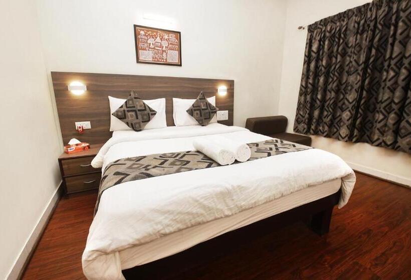 Номер Deluxe, Westend