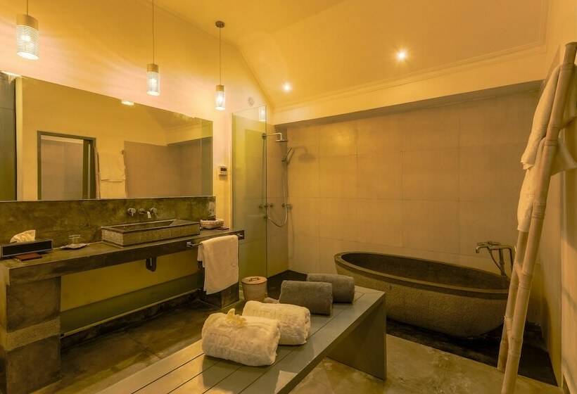 Вилла Deluxe 2 Спальни, Indiana Kenanga Boutique Hotel & Spa