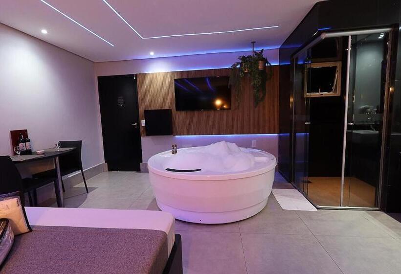 Suite avec Hydromassage, A2 Motel