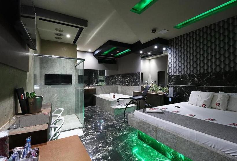 Suite avec Hydromassage, A2 Motel