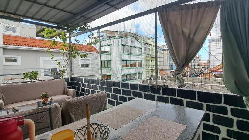 اتاق استاندارد با سرویس بهداشتی مشترک, In The Heart Of Praia   Family B&b
