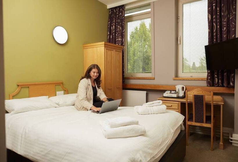 Номер Стандарт, Kents Hill Park Training & Conference Centre