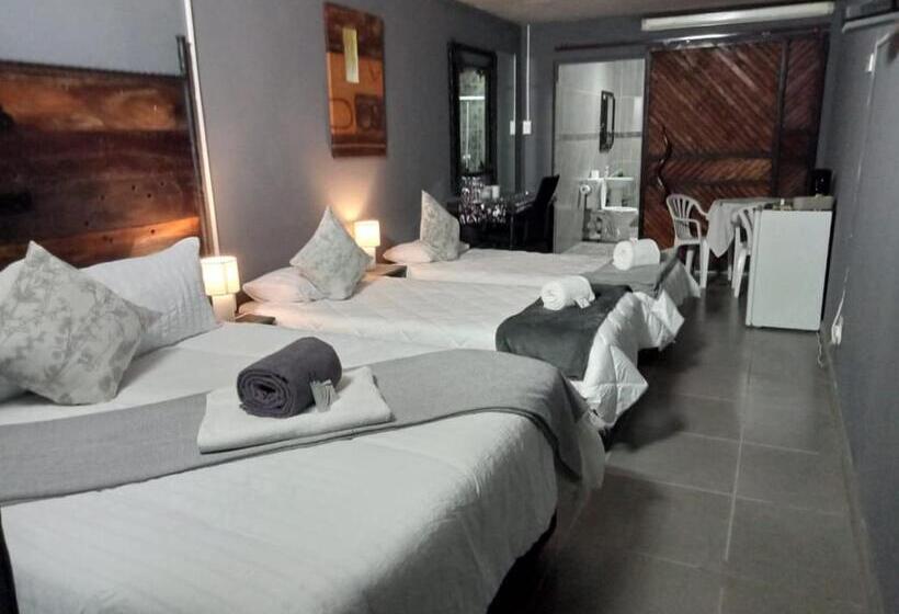 Люкс Повышенной Комфортности, Ay Jay S Guesthouse