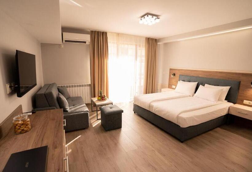 חדר דלוקס עם מרפסת, Guest House Velik