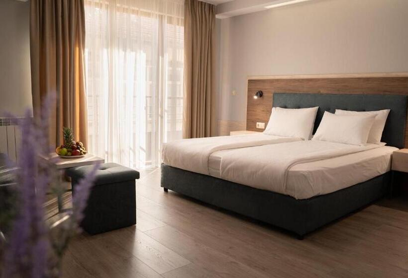 Номер Deluxe с Балконом, Guest House Velik