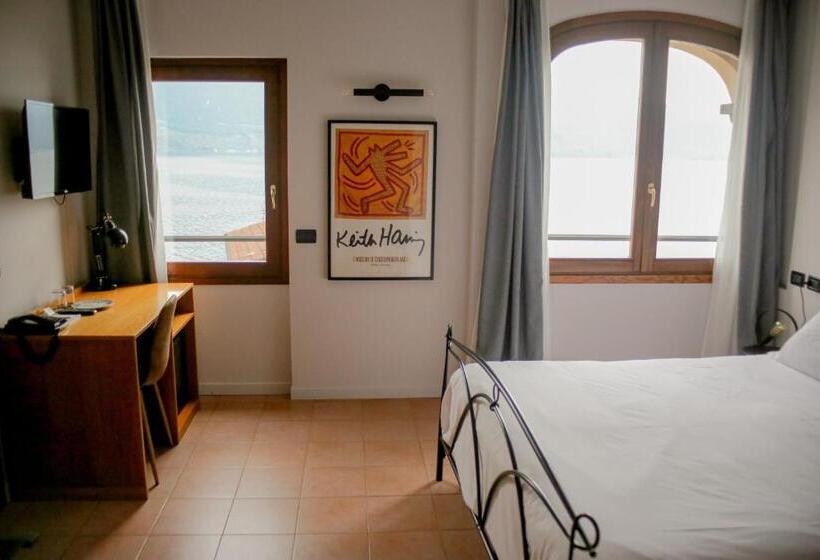 Номер Стандарт Вид на Озеро, Sensole Locanda Contemporanea