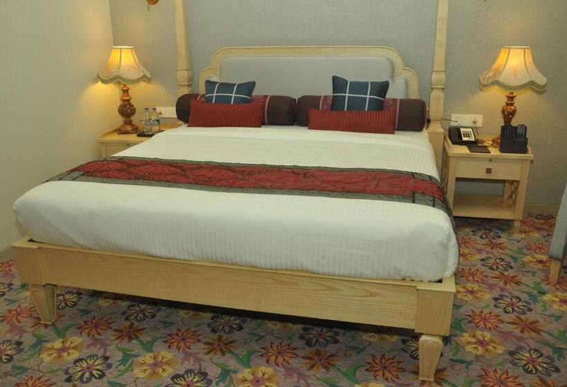 اتاق پرمیوم, Royal Tulip Navi Mumbai
