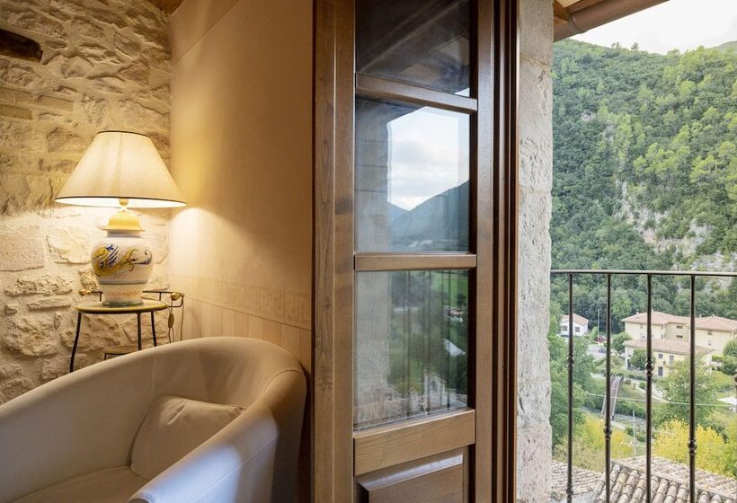 Номер Deluxe, Torre Del Nera Albergo Diffuso & Spa