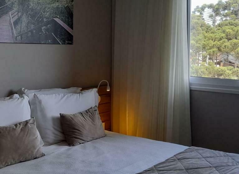 Quarto Quádruplo Estandar, Golden Gramado Resort