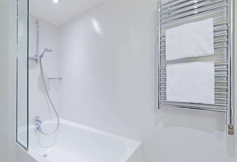 标准间, Kyriad Paris 18  Porte De Clignancourt  Montmartre