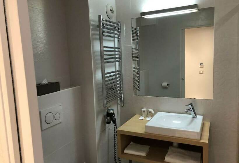 标准间, Kyriad Paris 18  Porte De Clignancourt  Montmartre