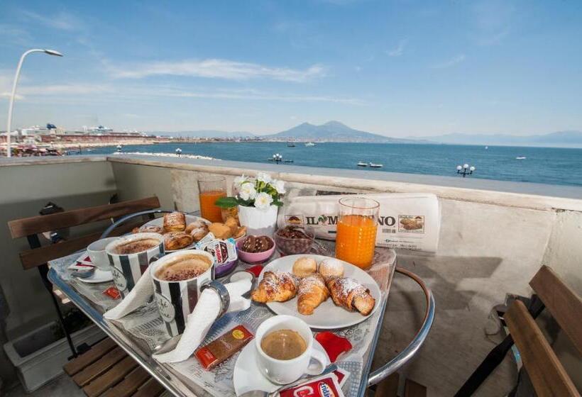 سوئیت با چشم‌انداز دریا و هیدروماساژ, Relais Sul Mare Boutique