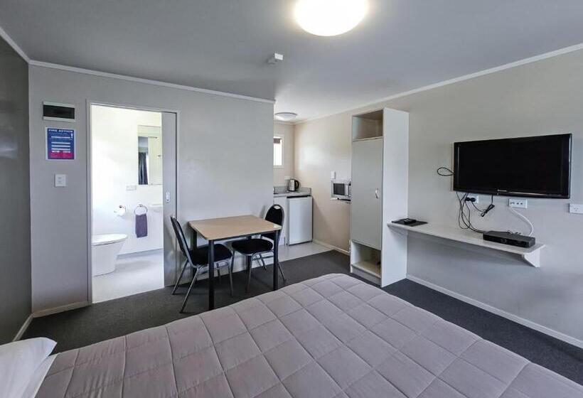 Студия Superior, Captain Cook Motor Lodge