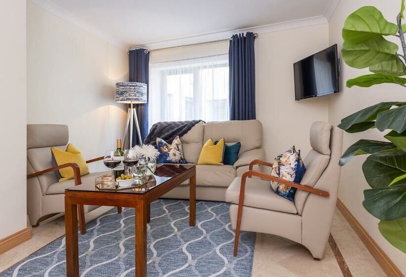 Апартаменты 2 Спальни, Park Place Apartments