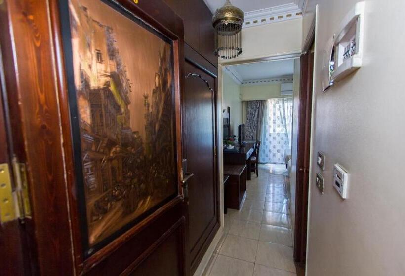 اتاق لوکس سه تخته, Philae Hotel Aswan