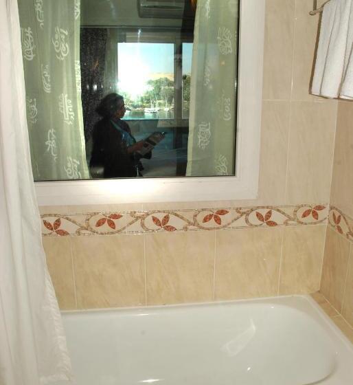 اتاق خانوادگی, Philae Hotel Aswan