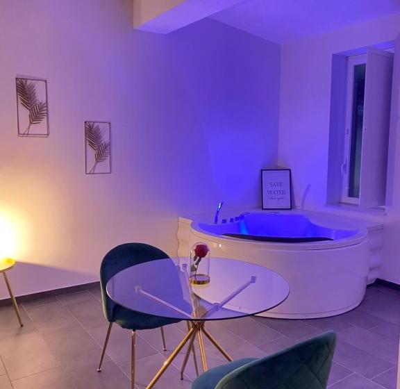Люкс с гидромассажем, Habitat Luxury Suites