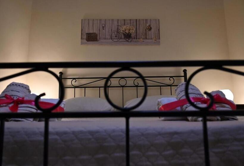 اتاق استاندارد, B&b A Capua   I Portici Del Centro