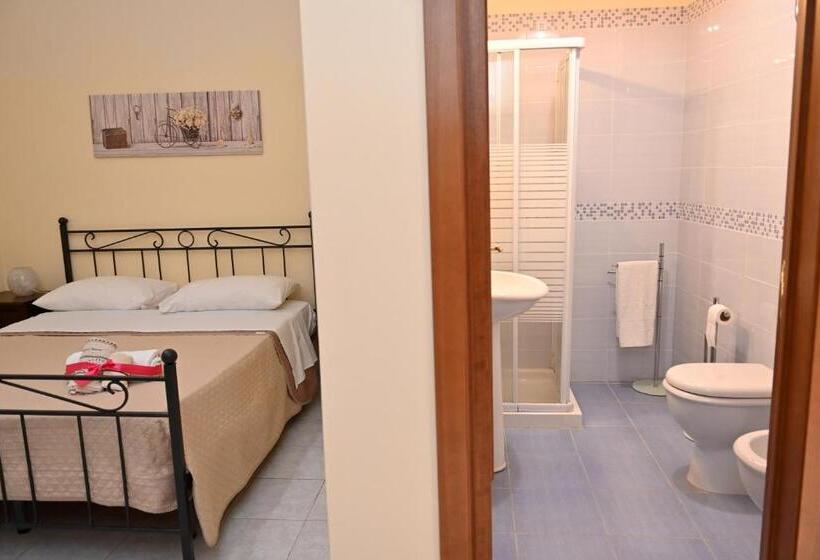 اتاق استاندارد, B&b A Capua   I Portici Del Centro