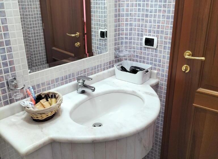 اتاق استاندارد با بالکن, Villa Gloria