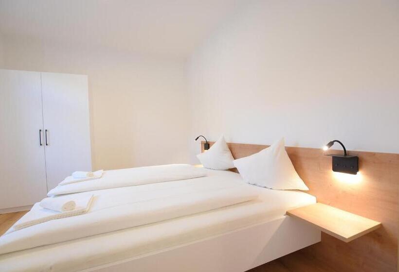 Апартаменты Superior 1 Спальня, Myquartier Central City Suites