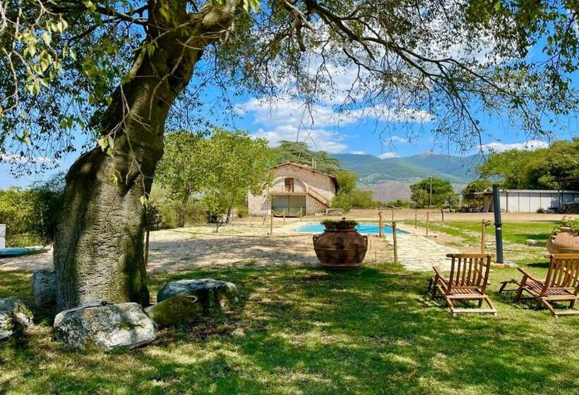 Дом 1 Спальня, Exclusive Pool Open All Year Spoleto Biofarm Slps 8 Village Shops, Bar1 Km 3