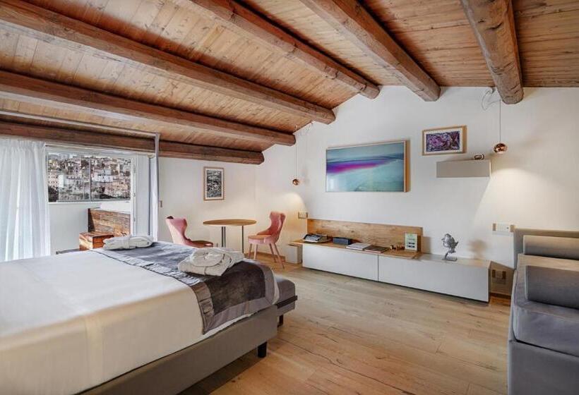 带按摩浴盆的套房, Dimora Bonafede Ibla Design Rooms