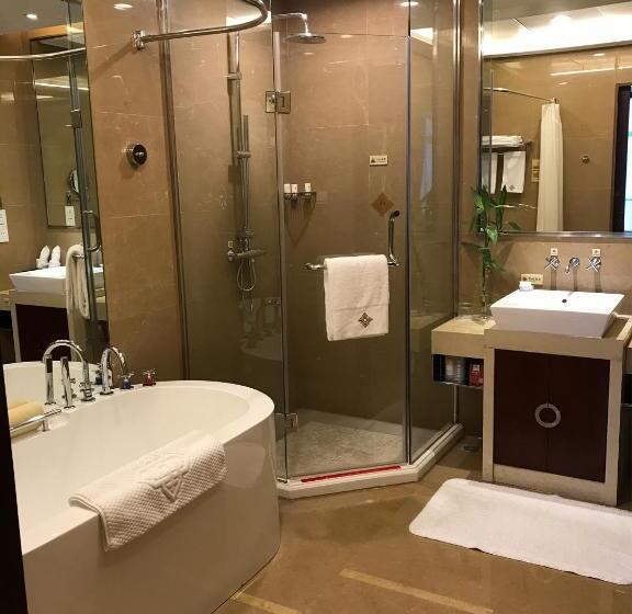 Номер Superior, Hongrui Jinling Grand Hotel Hefei