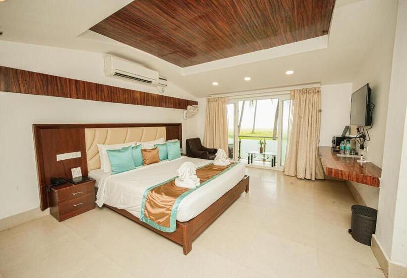 Люкс Deluxe Вид на Море, Shelter Beach Resort