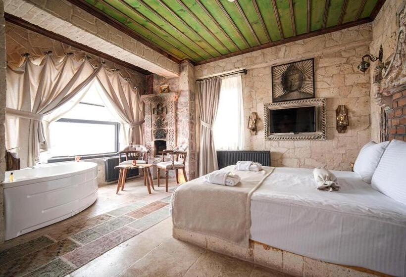 발코니가 있는 스위트, Lunas Cappadocia