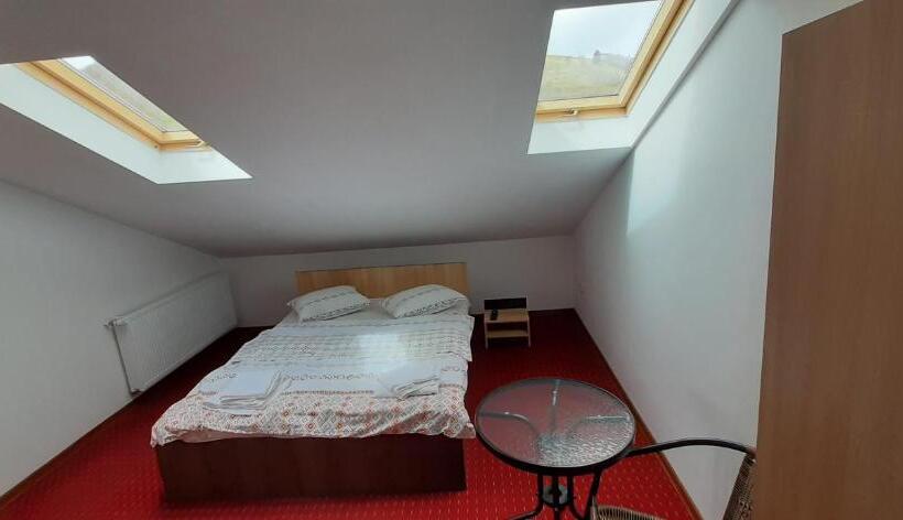 Номер Economy, Pensiunea Montan Din Bran,sat Simon Spa Indoor